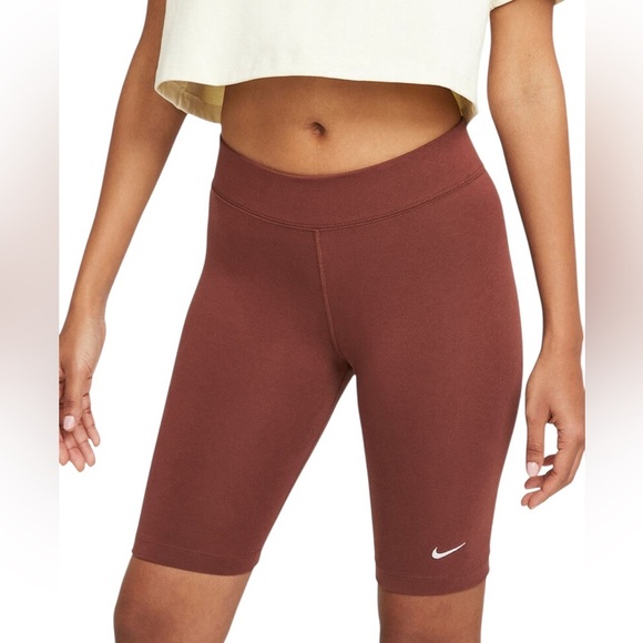 Nike Essential 7” Bike Shorts Brown Size Small Swoosh Logo Stretch Athletic - Picture 1 of 4
